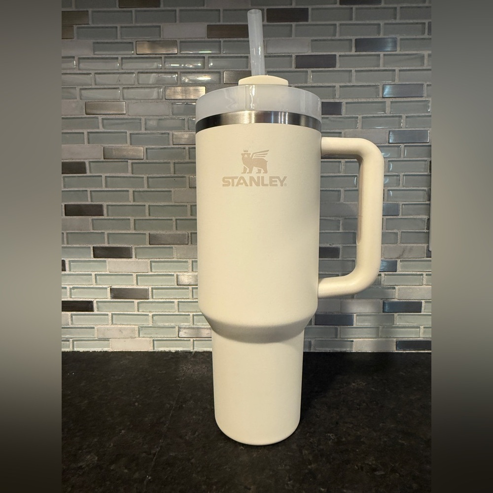 Stanley The Quencher H2.0 FlowState™ Tumbler | 40 OZ